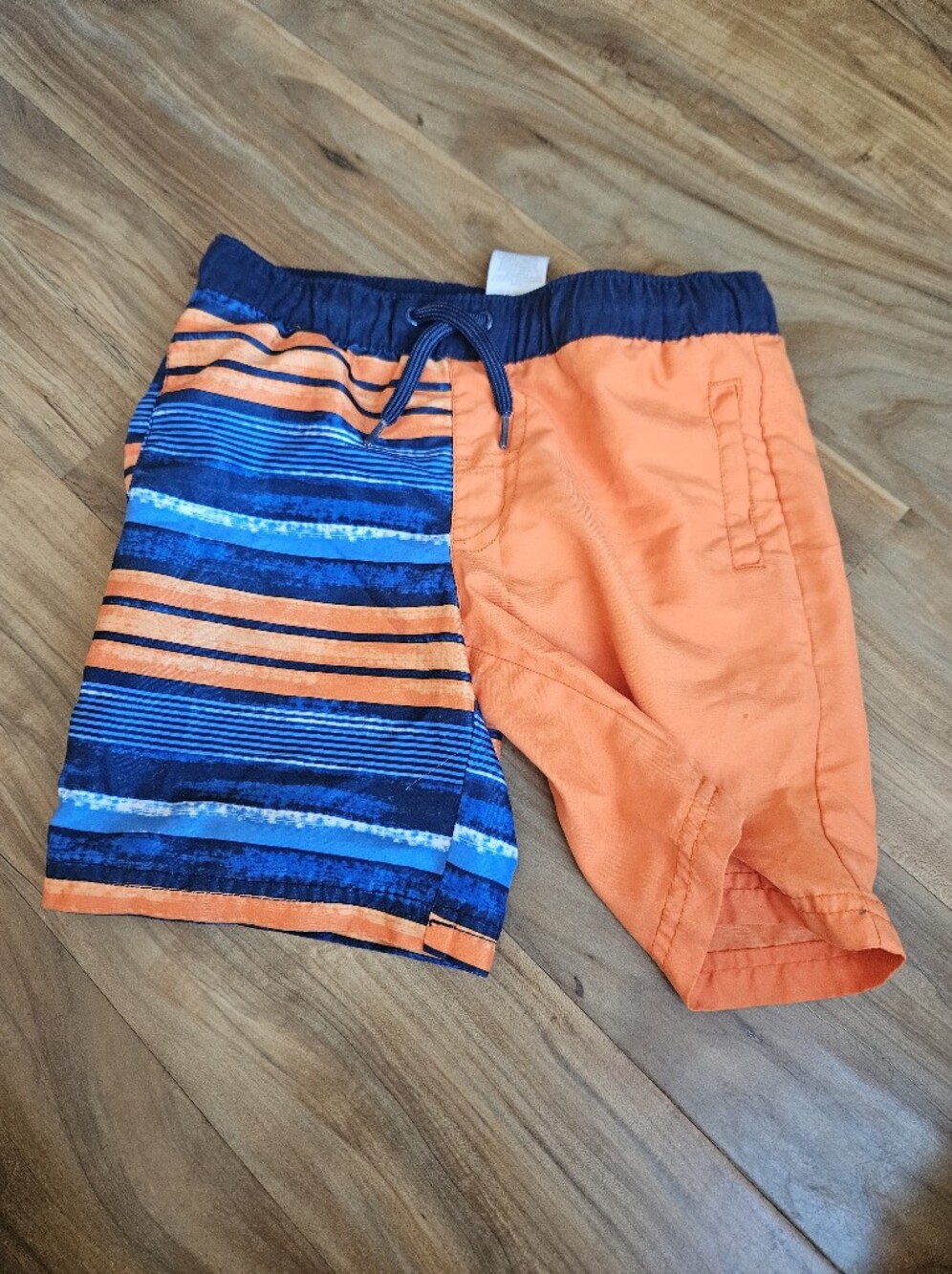 wonder nation Navy and Orange Boys Swim Shorts 4-5 Years Old